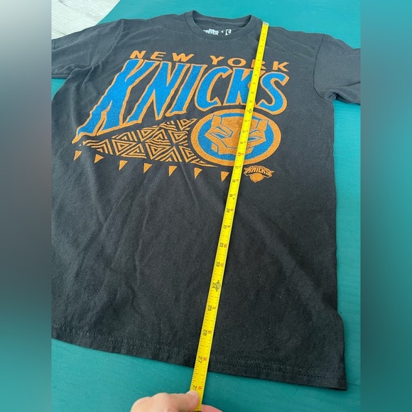 New York Knicks Junk Food T-Shirt Wakanda Forever 100% Cotton NWOT Fits Small - Picture 6 of 6